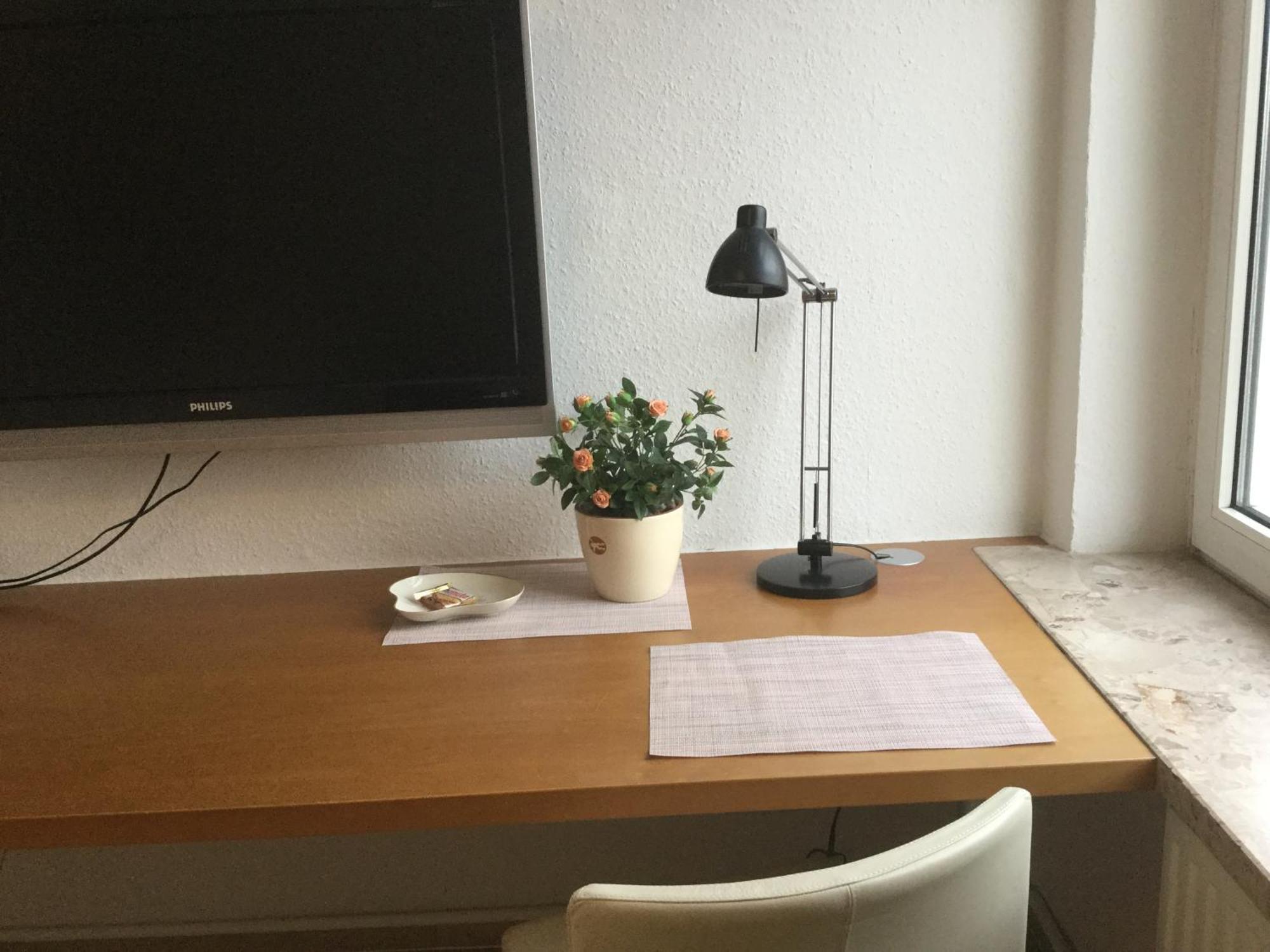 Ferienhaus Us Luett Hus Und Das Zimmer Linde Im Haupthaus Oldenburg Rom bilde